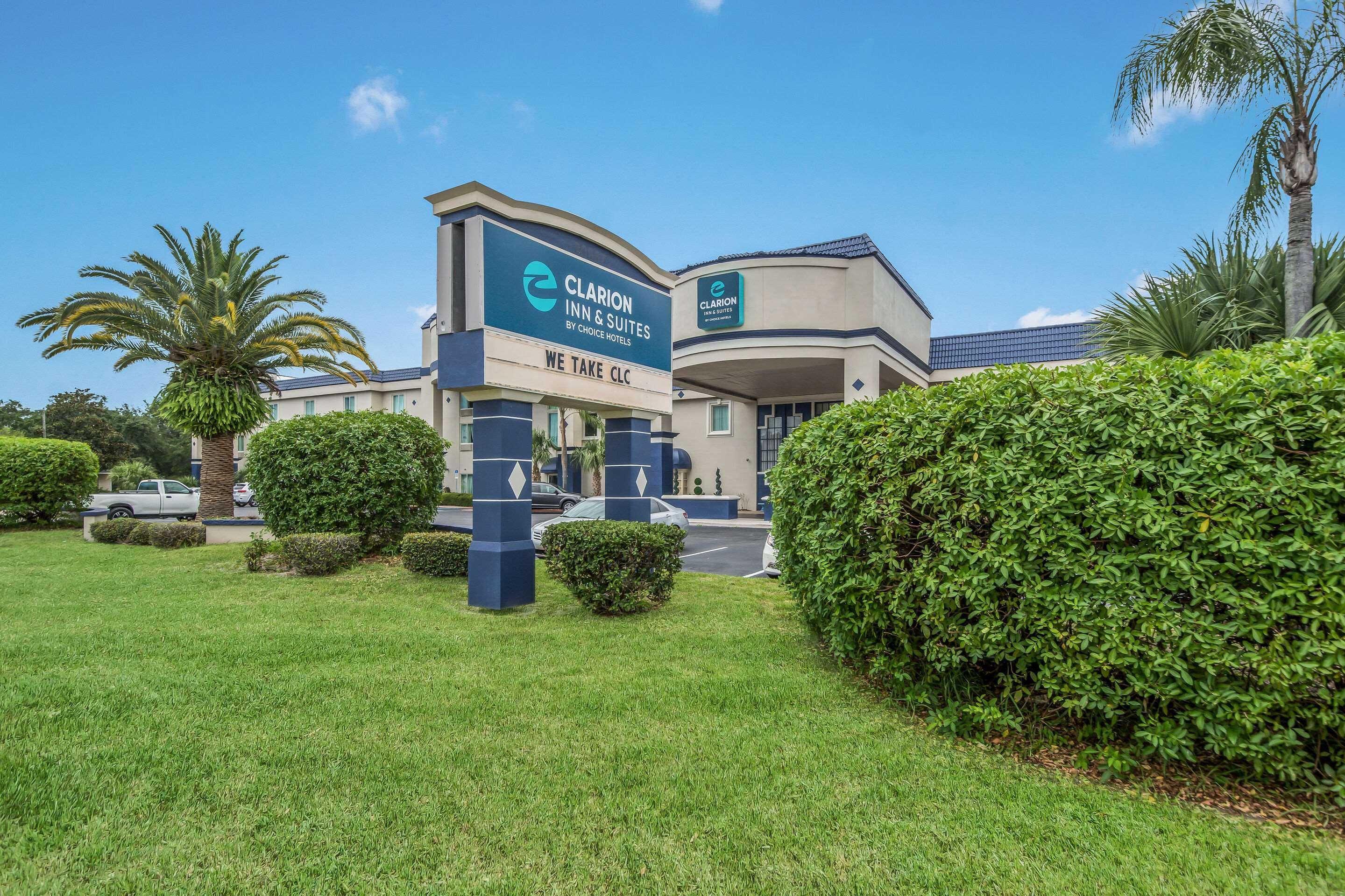 Clarion Inn & Suites Central Clearwater Beach Eksteriør billede